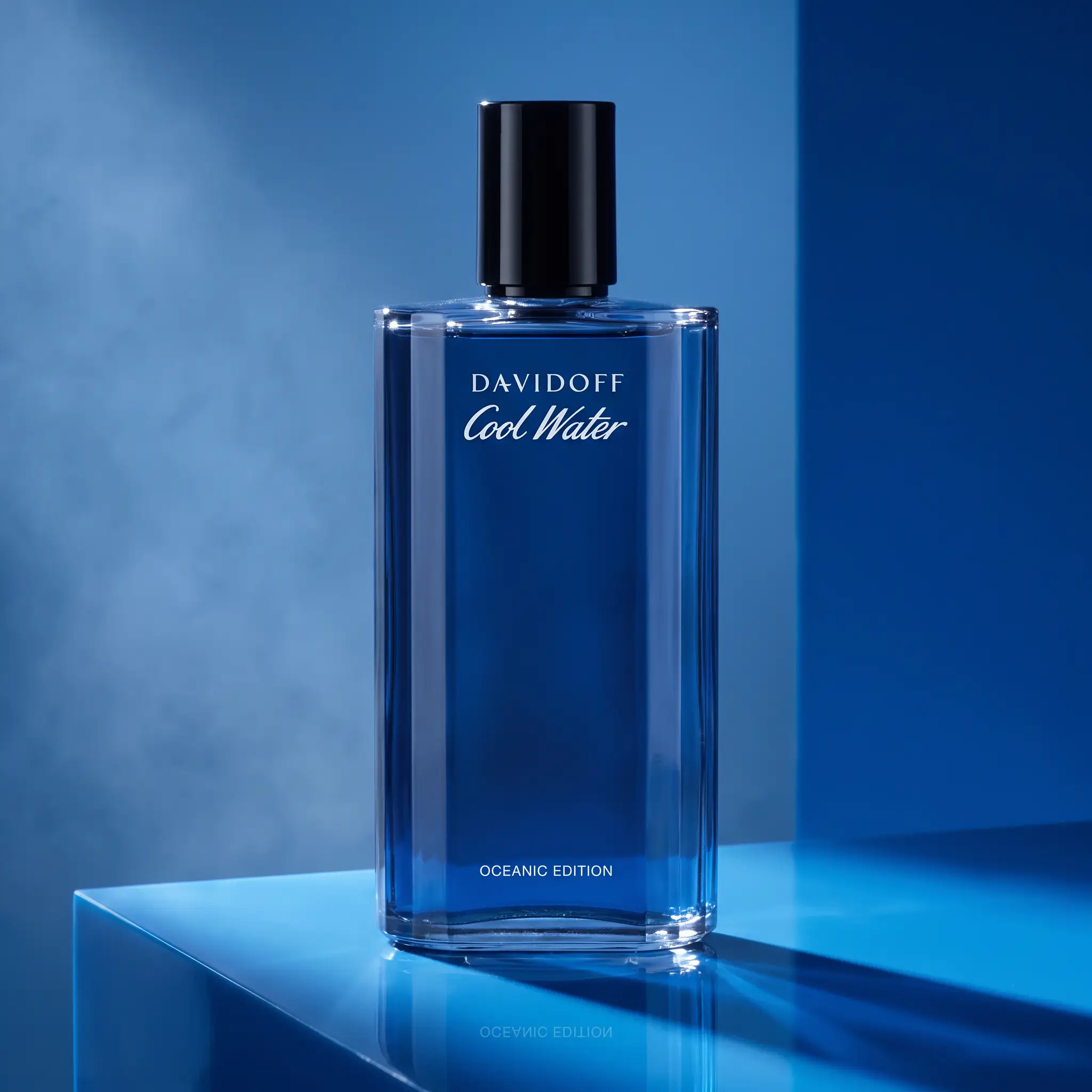 Davidoff Cool Water Eau de Toilette Spray - Oceanic Edition - styled