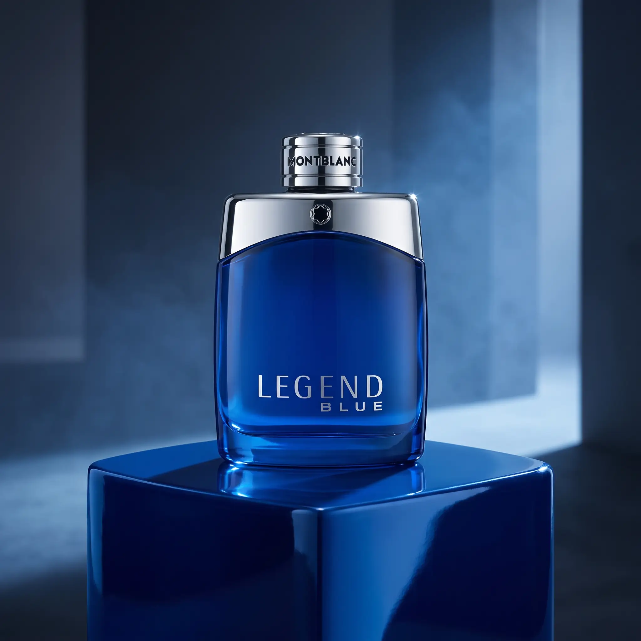 Mont Blanc Legend Blue Eau de Parfum - styled