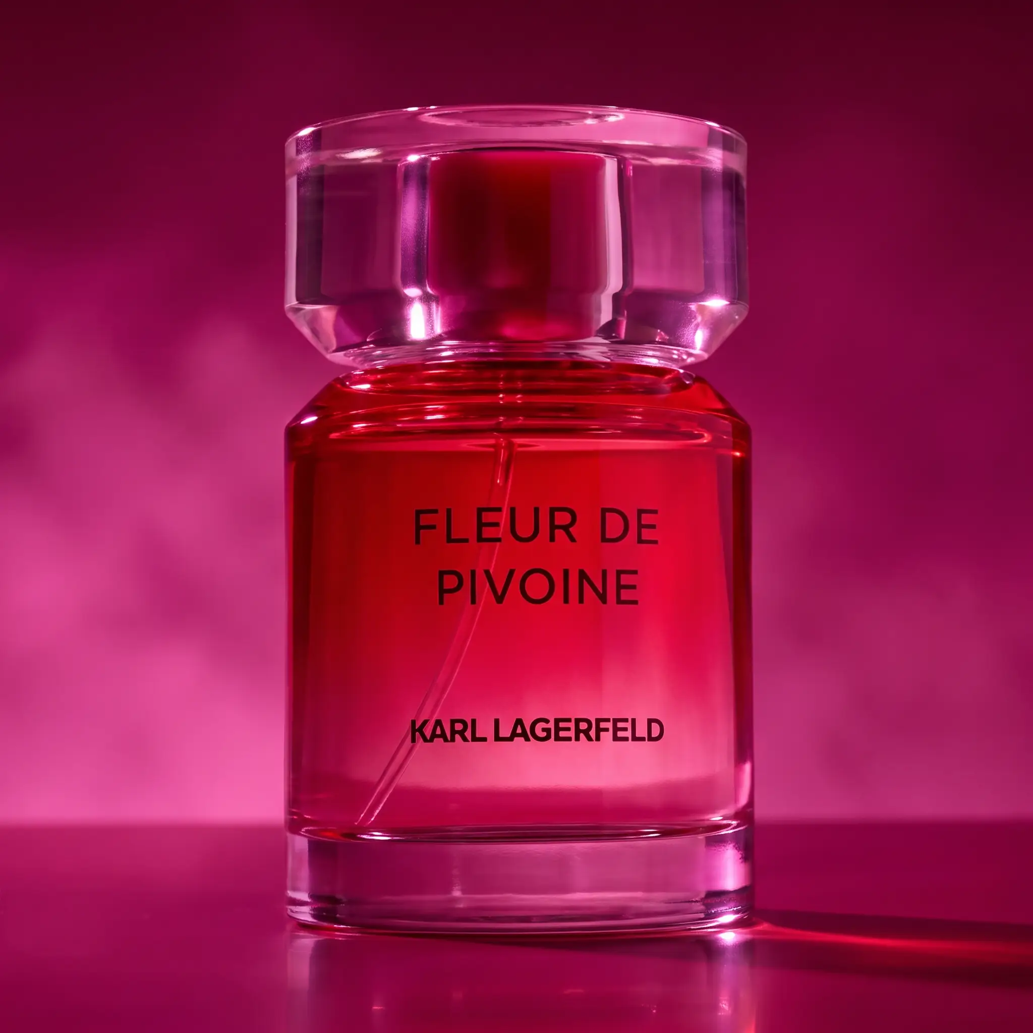Karl Lagerfeld Fleur de Pivoine Eau de Parfum - styled