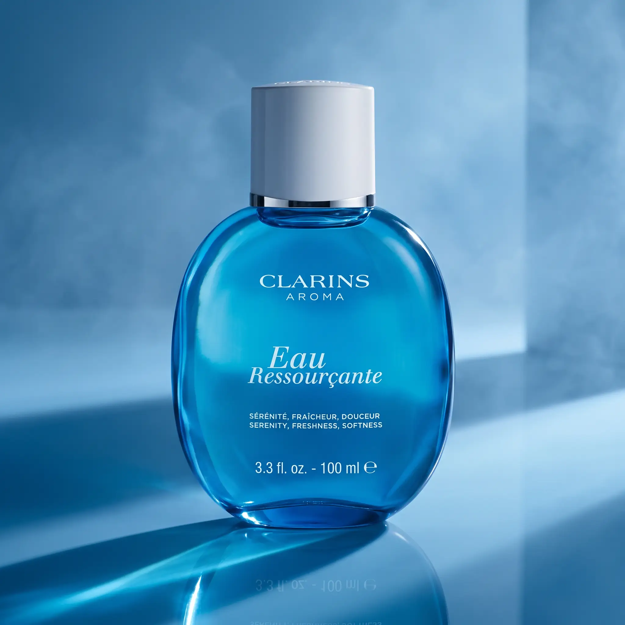 Clarins Eau Ressourçante Body Spray - styled